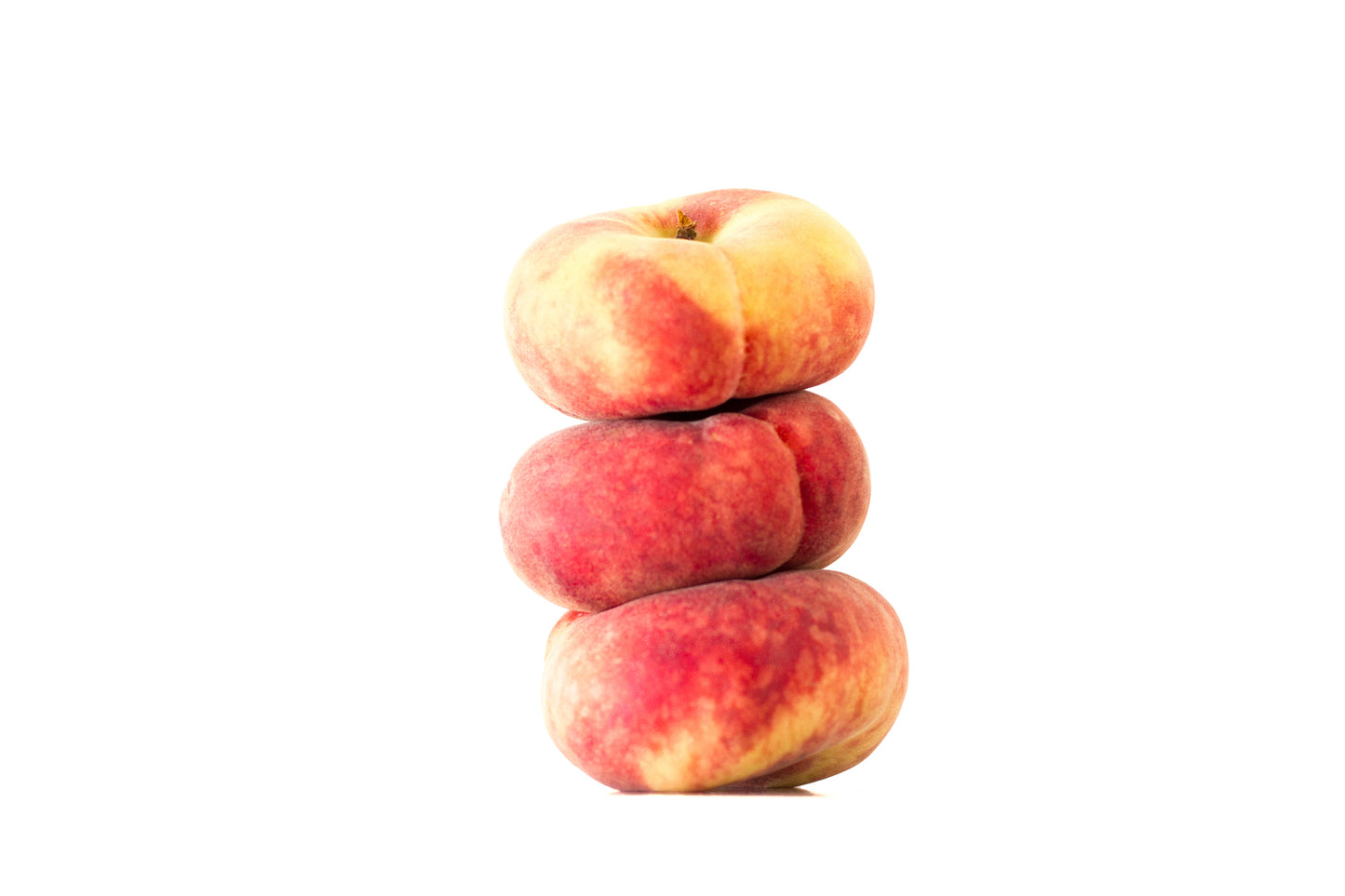 Donut Peach: Yes… the Peaches Really Look Like Donuts 🍩🍑